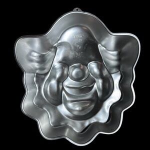 Vintage 1970s Wilton Bozo The Clown Baking Cake Novelty Pan
